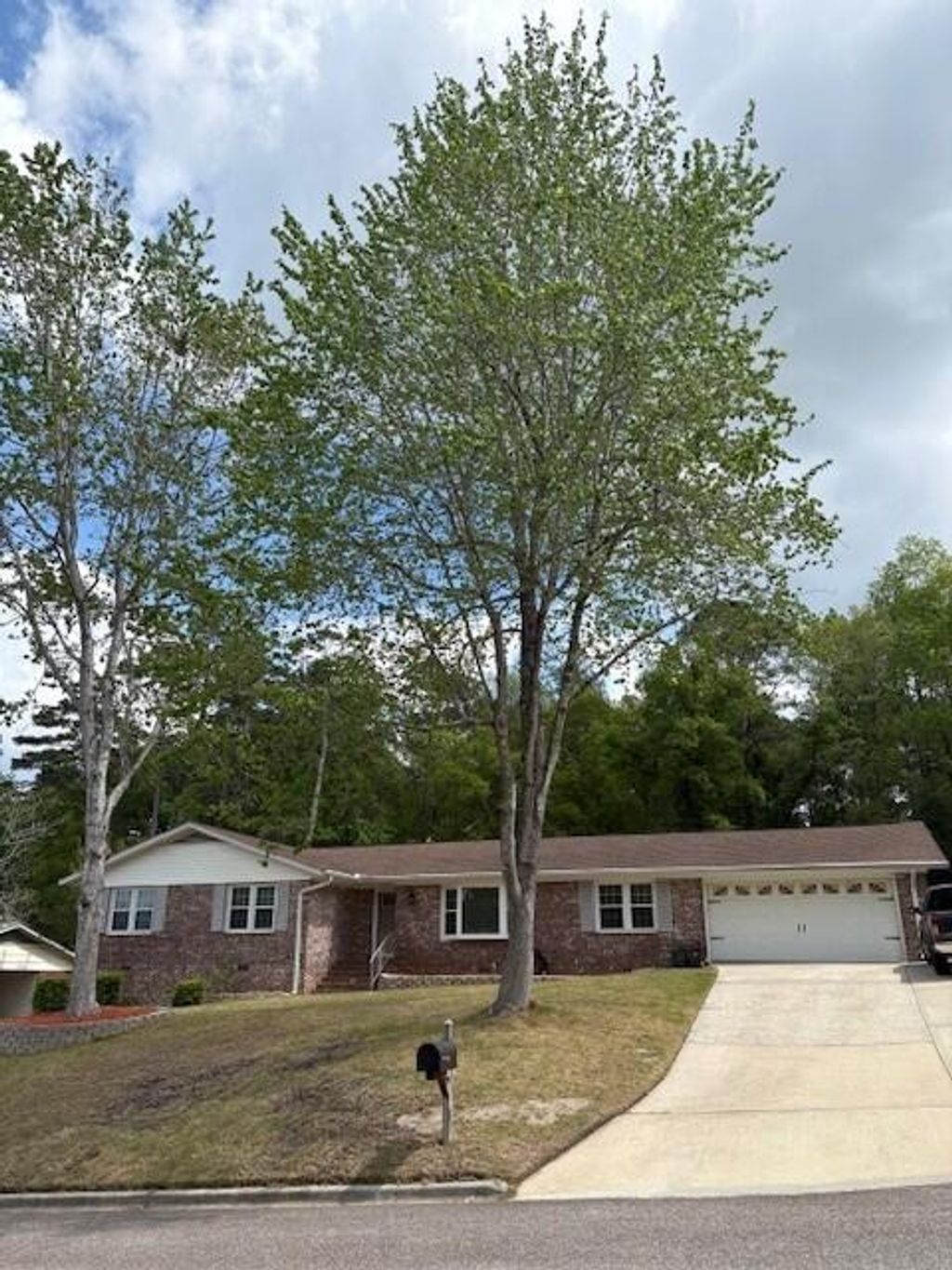 Photo of 1915 Courtney Drive, North Augusta, SC 29841 (MLS # 554110)