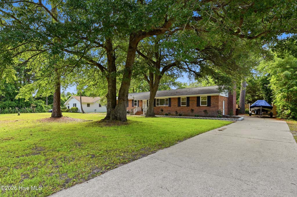 Photo of 146 E Bedford Road, Wilmington, NC 28411 (MLS # 100582761)