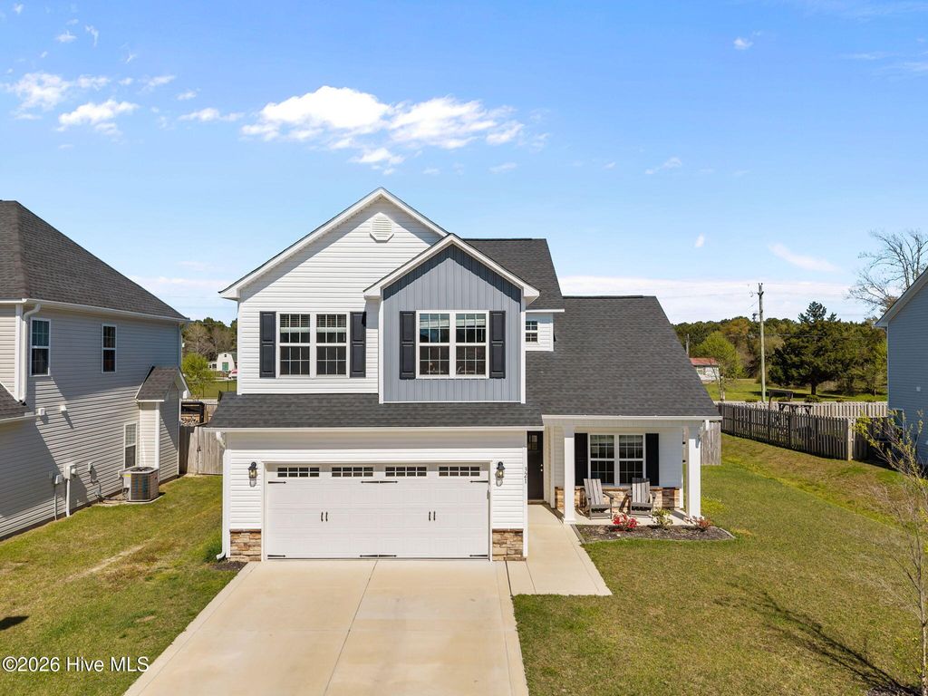 Photo of 321 Windmill Light Way, Sneads Ferry, NC 28460 (MLS # 100564865)