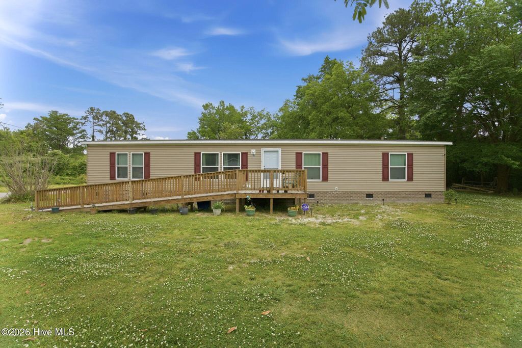 Photo of 103 Vance Street, Bayboro, NC 28515 (MLS # 100570495)