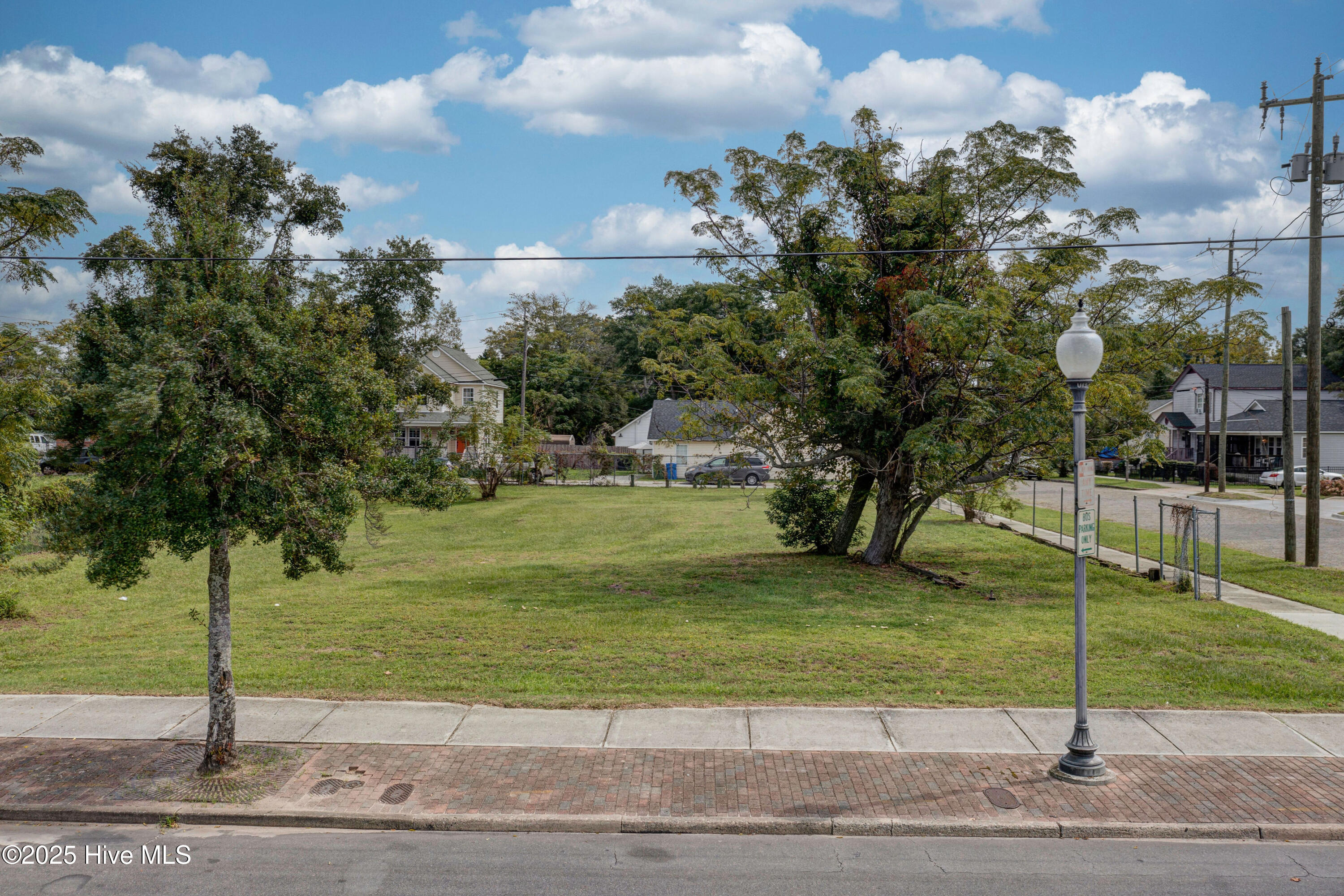 1102 Pt Lts 4 and 5 N 4th Street