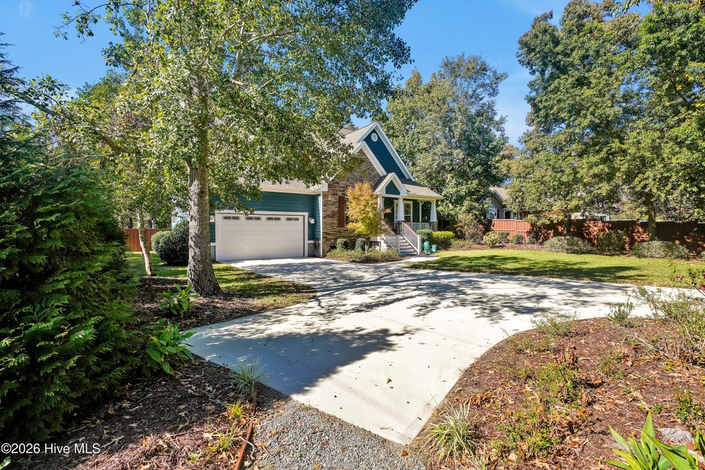 Photo of 101 Teal Circle, Hampstead, NC 28443 (MLS # 100582317)