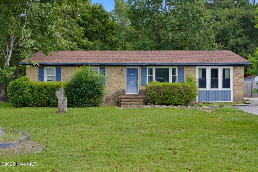 Photo of 1406 Onslow Pines Road, Jacksonville, NC 28540 (MLS # 100597575)
