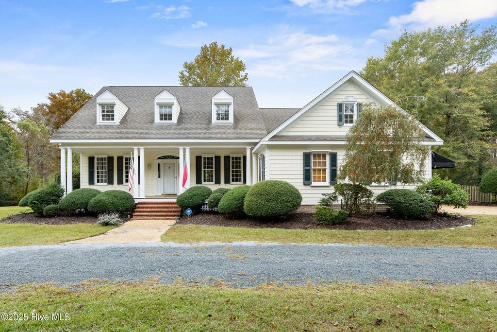 Photo of 370 Whitebridge Road, Hampstead, NC 28443 (MLS # 100538720)