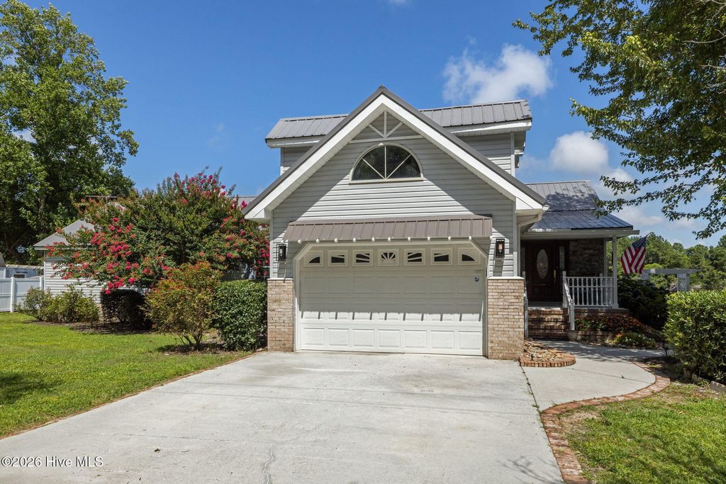 Photo of 1074 Sea Gate Drive, Newport, NC 28570 (MLS # 100559204)