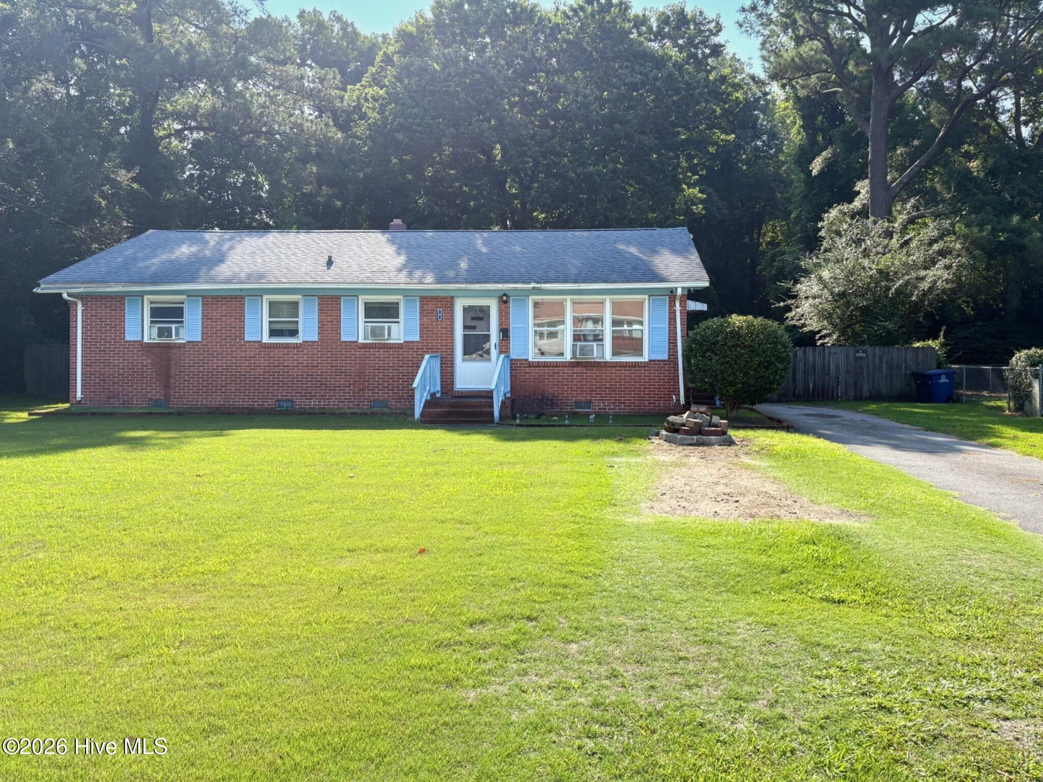 110 Long Acres Drive