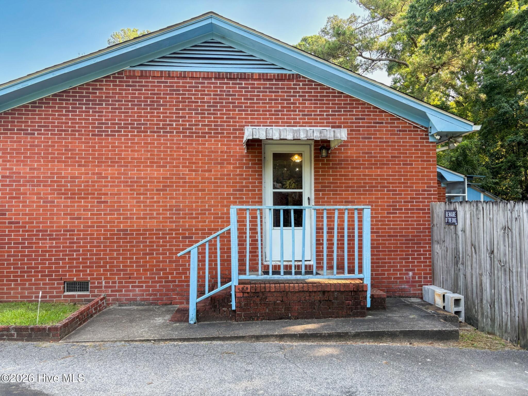 110 Long Acres Drive