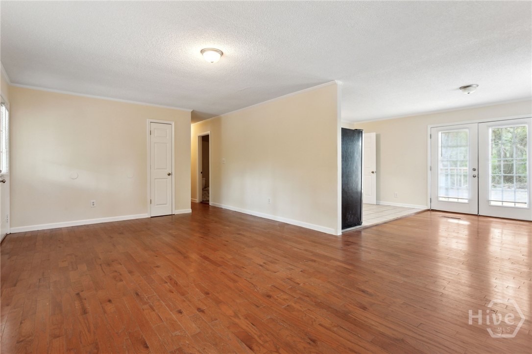 260 Pettit Lane