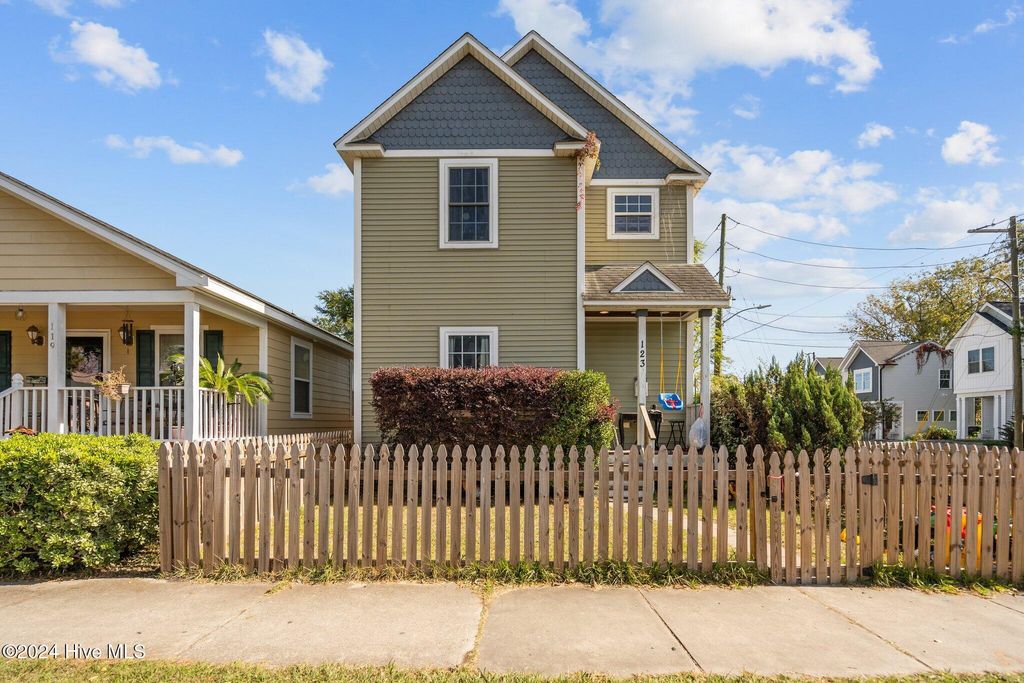 Photo of 123 S 10th Street, Wilmington, NC 28401 (MLS # 100489289)