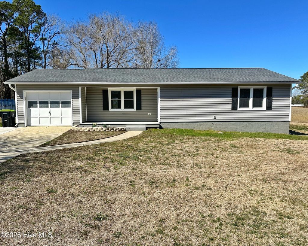 Photo of 115 Fieldcrest Drive, Jacksonville, NC 28546 (MLS # 100556909)