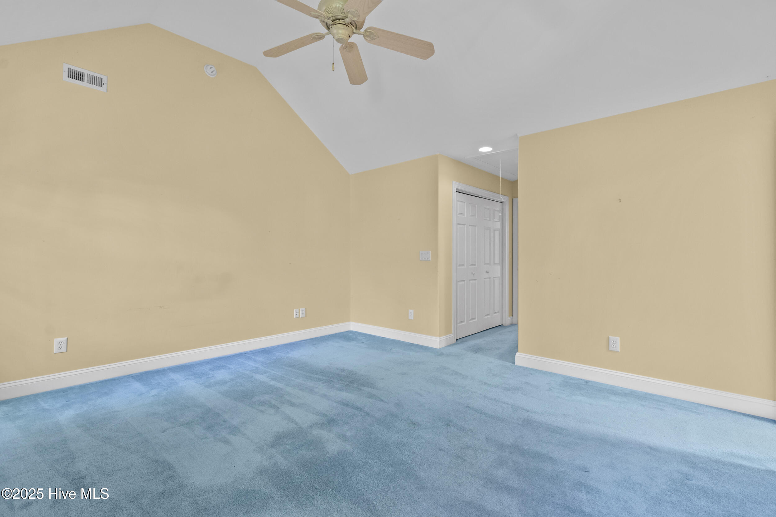 Wilmington, North Carolina 28409, United States, 3 Bedrooms Bedrooms, ,3 BathroomsBathrooms,Residential,Active,255698