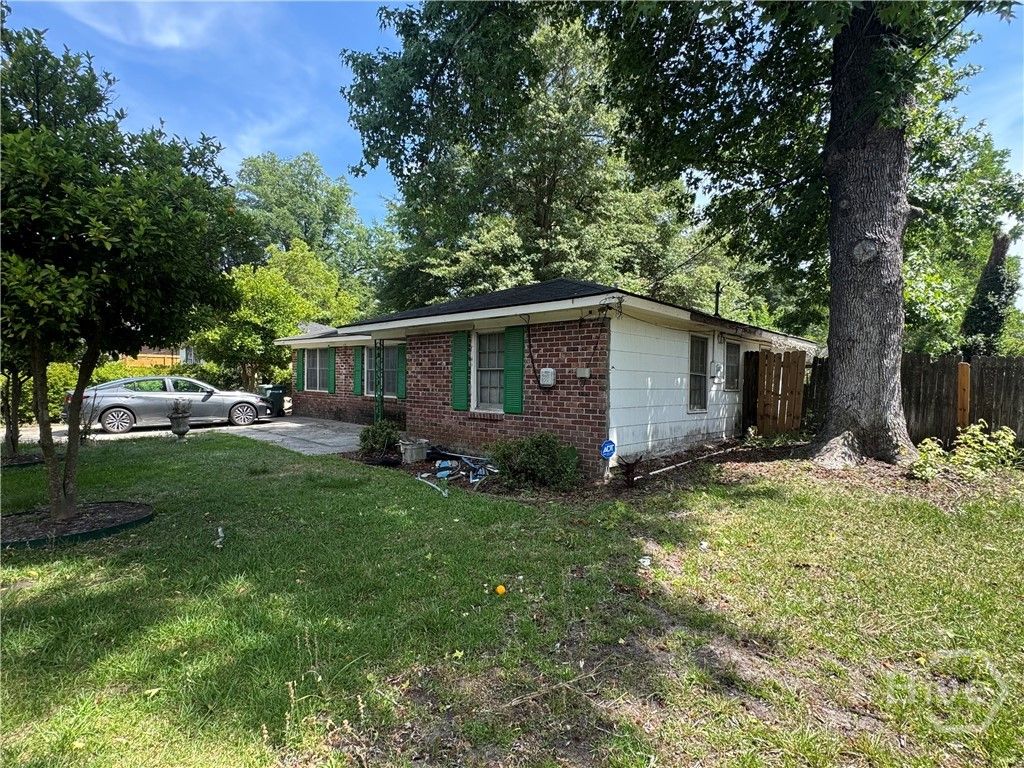 Photo of 1301 E 70th Street, Savannah, GA 31404 (MLS # SA357066)