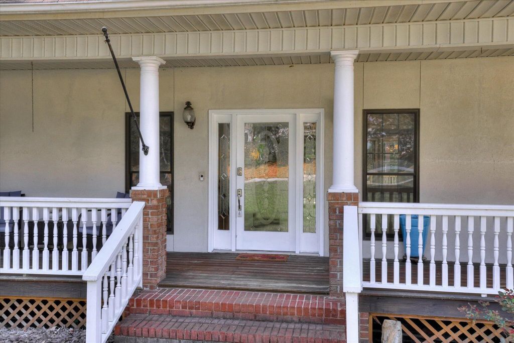 Photo of 305 Kingfisher Point, McCormick, SC 29835 (MLS # 554335)