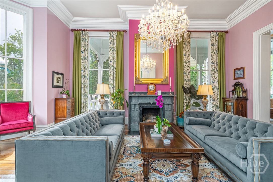 222 E Gwinnett Street