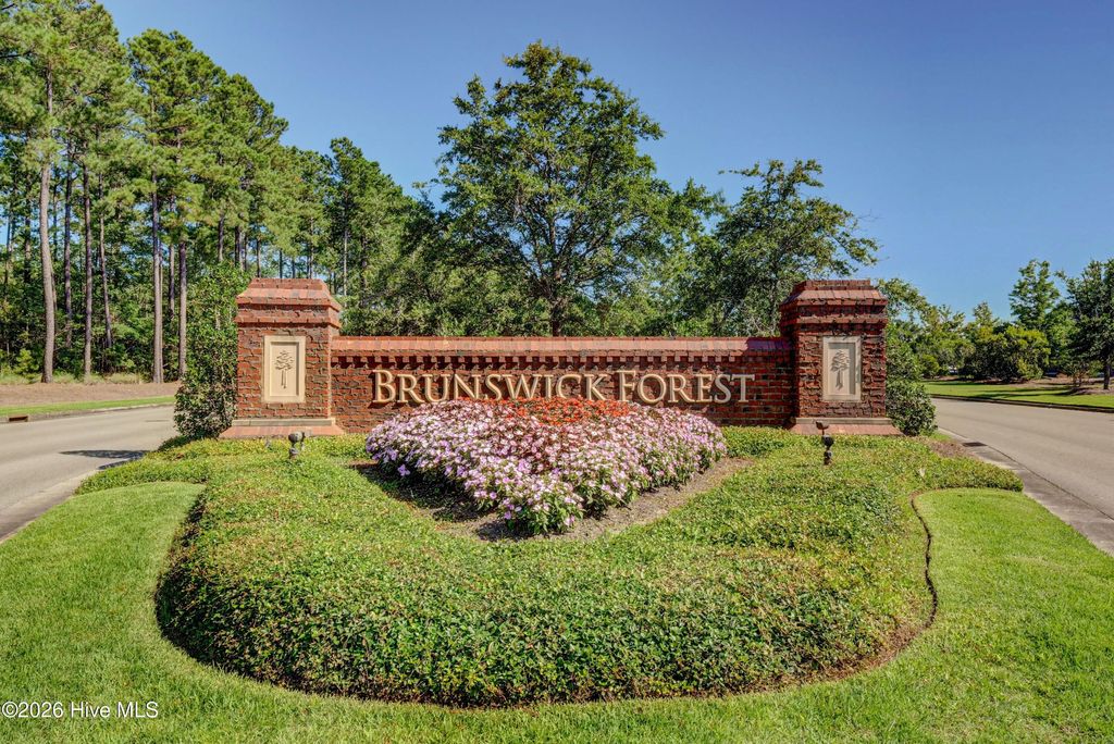 Photo of 7148 Foxhollow Lane, Leland, NC 28451 (MLS # 100548554)