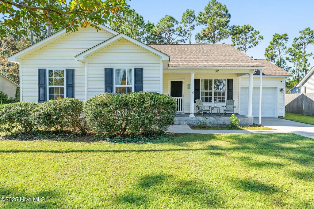 Photo of 32 S Shelby Road, Southport, NC 28461 (MLS # 100516282)