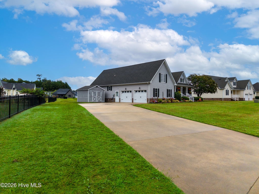 Photo of 204 Grandview Drive, Elizabeth City, NC 27909 (MLS # 100608512)