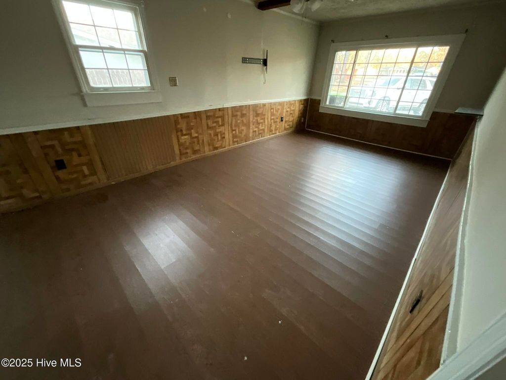 Photo of 130 Tanglewood Drive, Jacksonville, NC 28540 (MLS # 100546587)