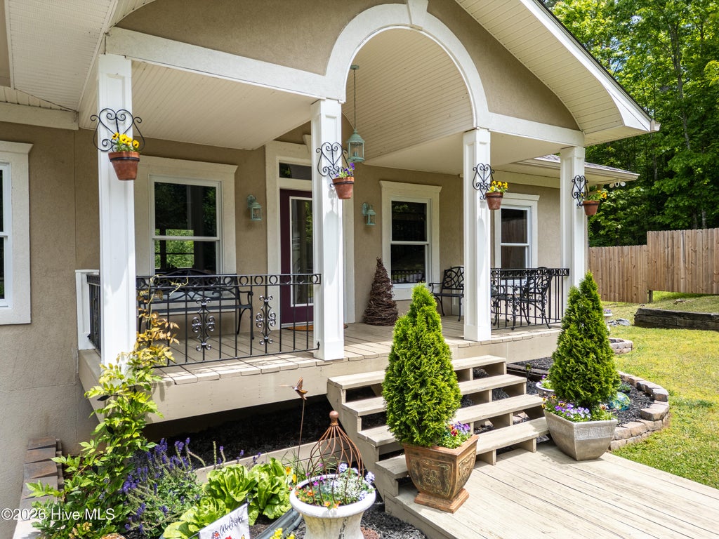 Photo of 1110 Poor House Mountain Trail, Murphy, NC 28906 (MLS # 100586801)