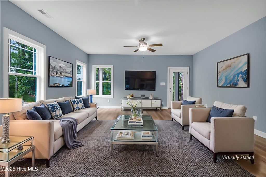 Photo of 320 Camp Creek Drive, Oriental, NC 28571 (MLS # 100529910)