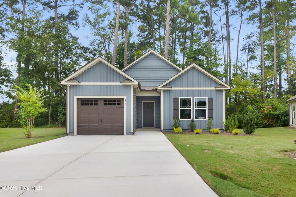 Photo of 320 Camp Creek Drive, Oriental, NC 28571 (MLS # 100529910)