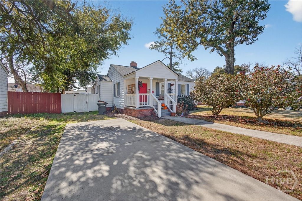 Photo of 2031 Utah Street, Savannah, GA 31404 (MLS # SA349635)