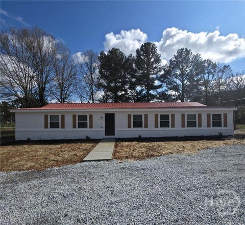 Homes For Sale - 1901 Atlanta Highway Hwy<br/> Bogart, GA 30622