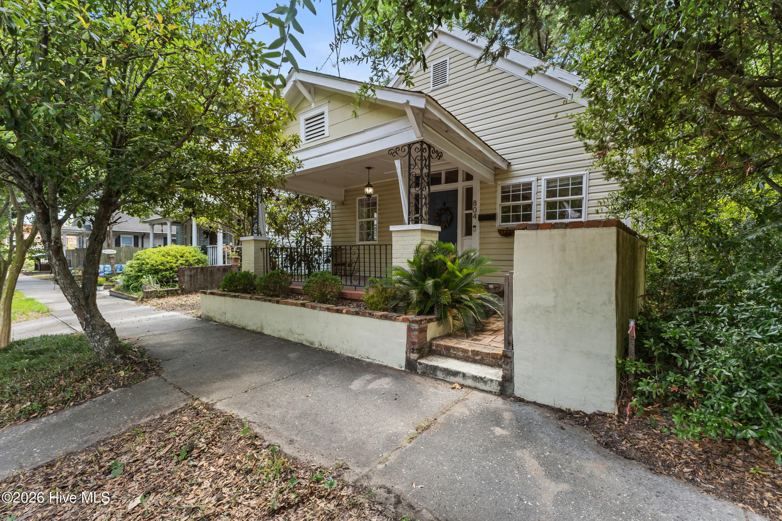 804 S 6th Street