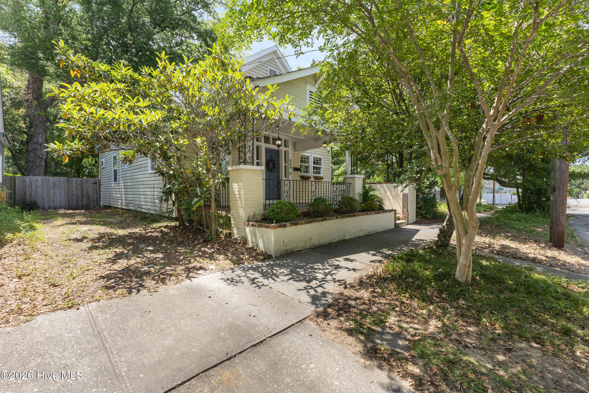 804 S 6th Street