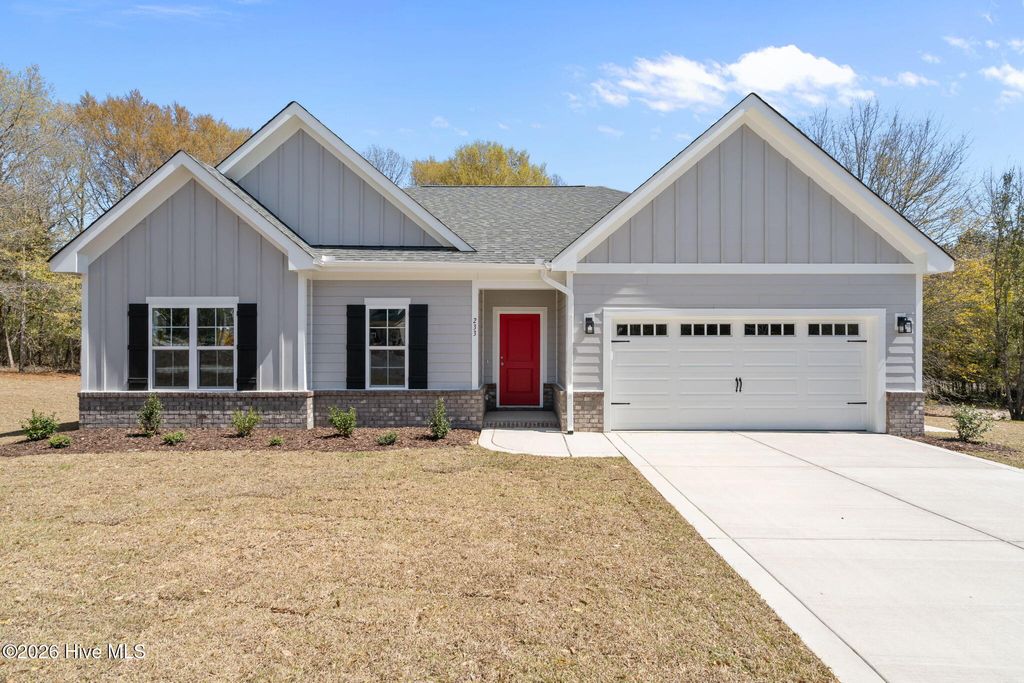 Photo of 233 Telluride Court, Aberdeen, NC 28315 (MLS # 100564064)