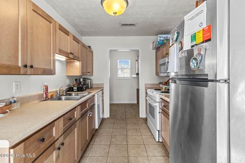 Tiny photo for 107 Airleigh Place, Richlands, NC 28574 (MLS # 100550831)