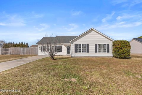 Photo of 107 Airleigh Place, Richlands, NC 28574 (MLS # 100550831)