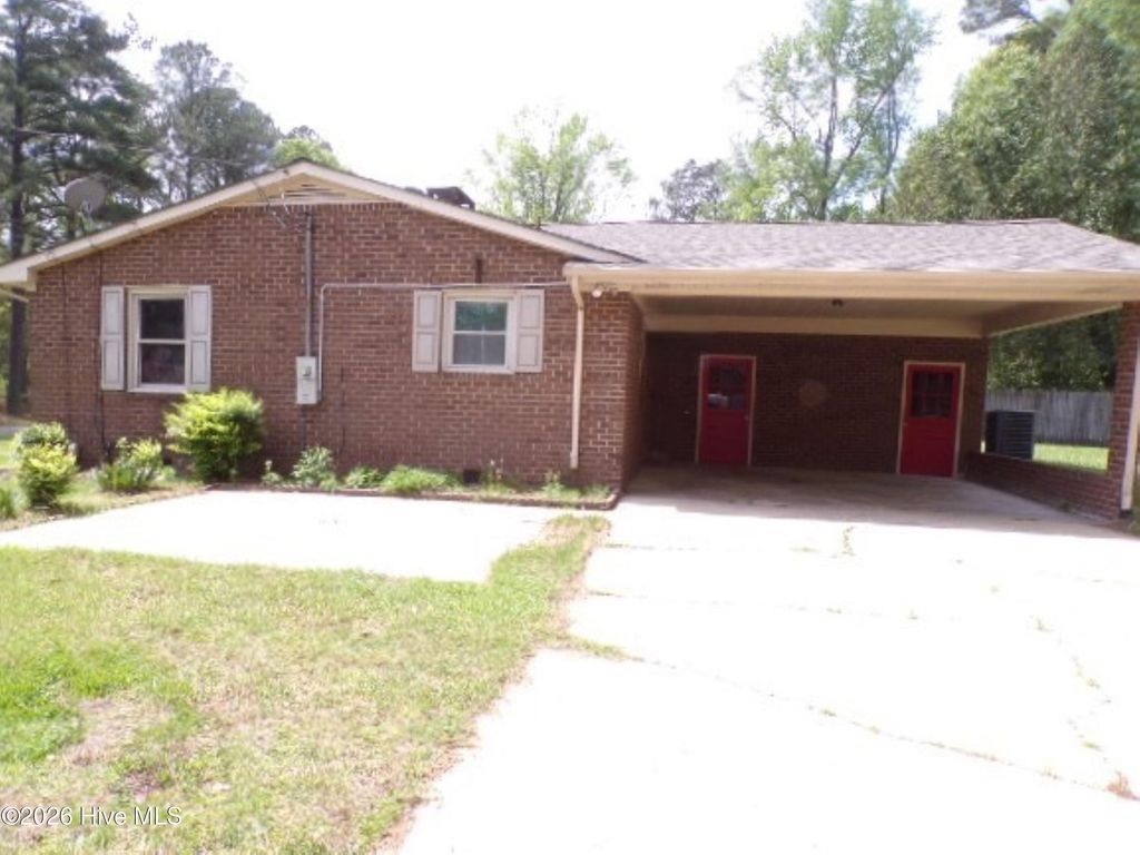 Photo of 6518 Fairway Drive, Grifton, NC 28530 (MLS # 100572060)