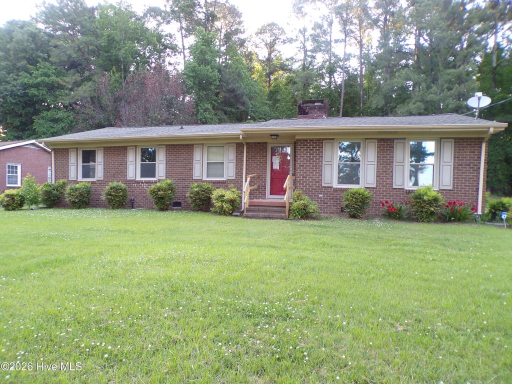 Photo of 6518 Fairway Drive, Grifton, NC 28530 (MLS # 100572060)