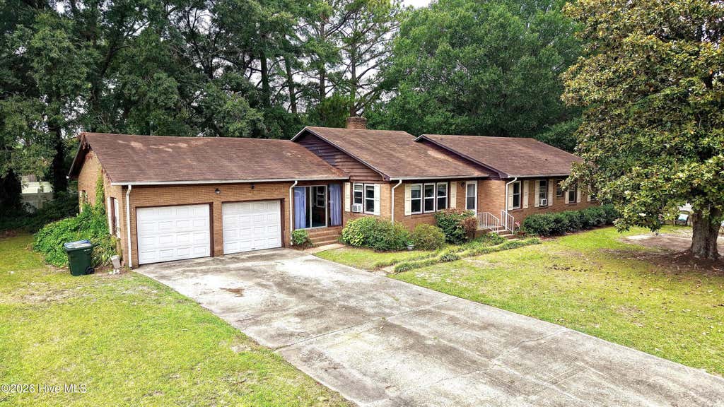 Photo of 112 Alexander Circle, Greenville, NC 27858 (MLS # 100588622)