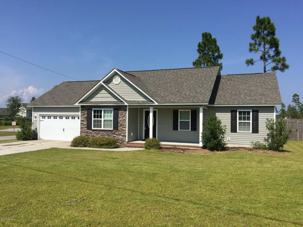 Photo of 123 Rosemary Avenue, Hubert, NC 28539 (MLS # 100584381)