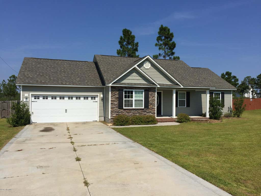 Photo of 123 Rosemary Avenue, Hubert, NC 28539 (MLS # 100584381)