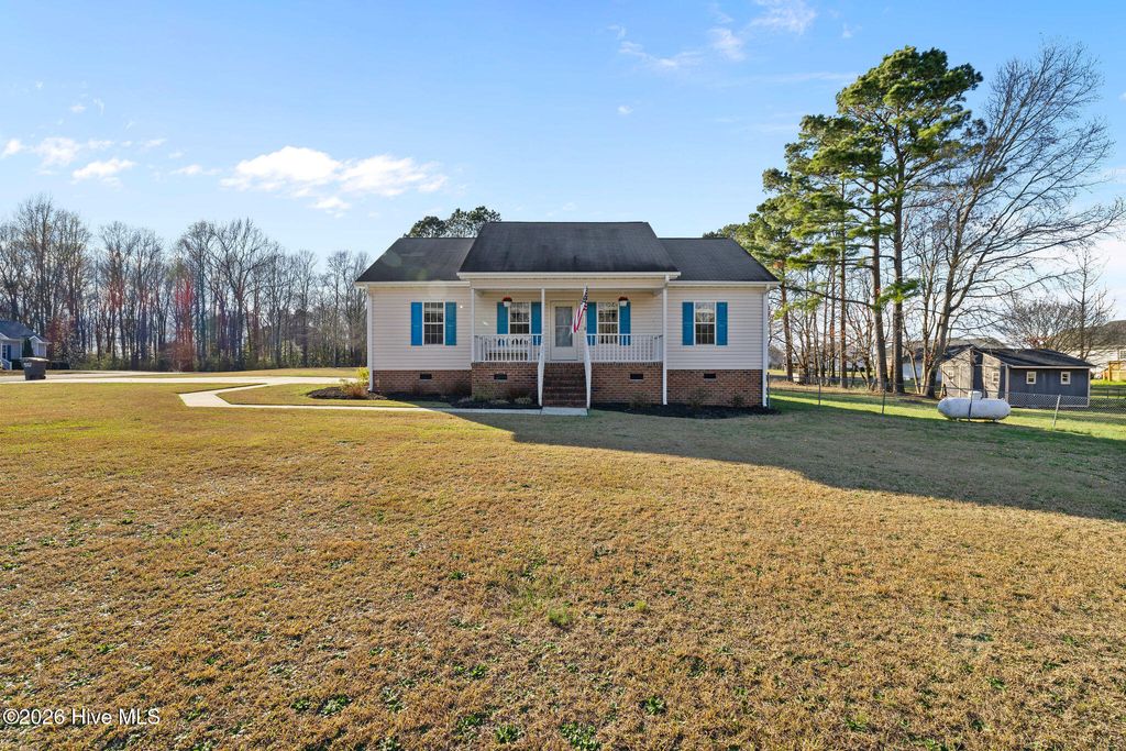 Photo of 103 Mill Bluff Place, Pikeville, NC 27863 (MLS # 100559691)