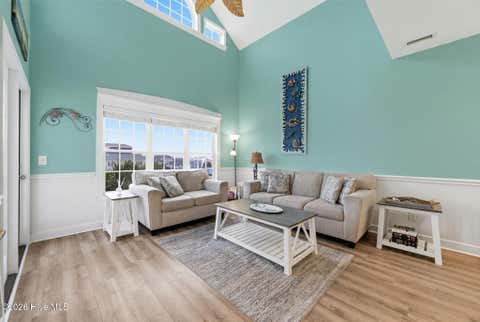 Tiny photo for 215 Summer Winds Place, Surf City, NC 28445 (MLS # 100579553)