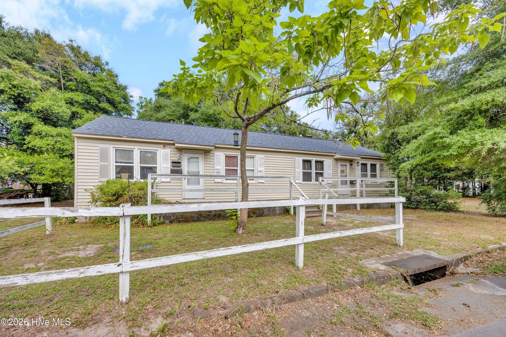 Photo of 2827 Penn Street, Wilmington, NC 28412 (MLS # 100578989)