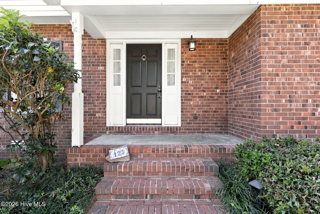 Photo of 123 Robinhood Drive, Jacksonville, NC 28546 (MLS # 100607171)