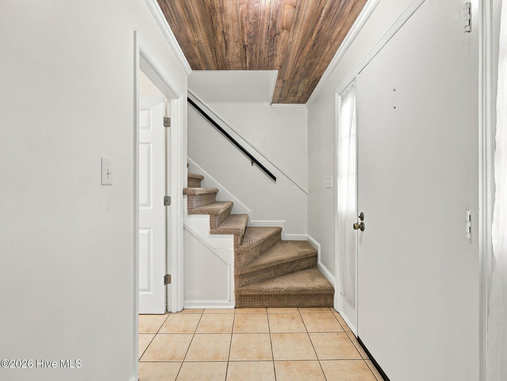 Photo of 123 Robinhood Drive, Jacksonville, NC 28546 (MLS # 100607171)