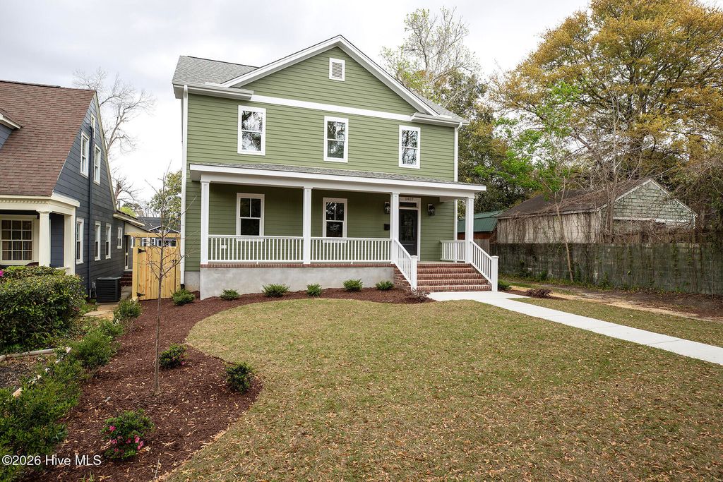 Photo of 1407 Chestnut Street, Wilmington, NC 28401 (MLS # 100562068)