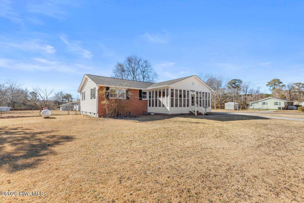 Photo of 61 Dixie Trail, Jacksonville, NC 28546 (MLS # 100560778)