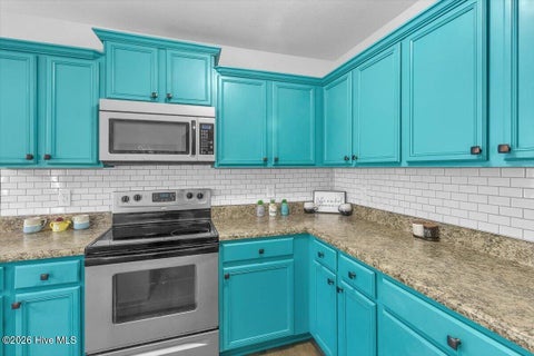 Tiny photo for 207 Demetrius Court, Hubert, NC 28539 (MLS # 100610805)