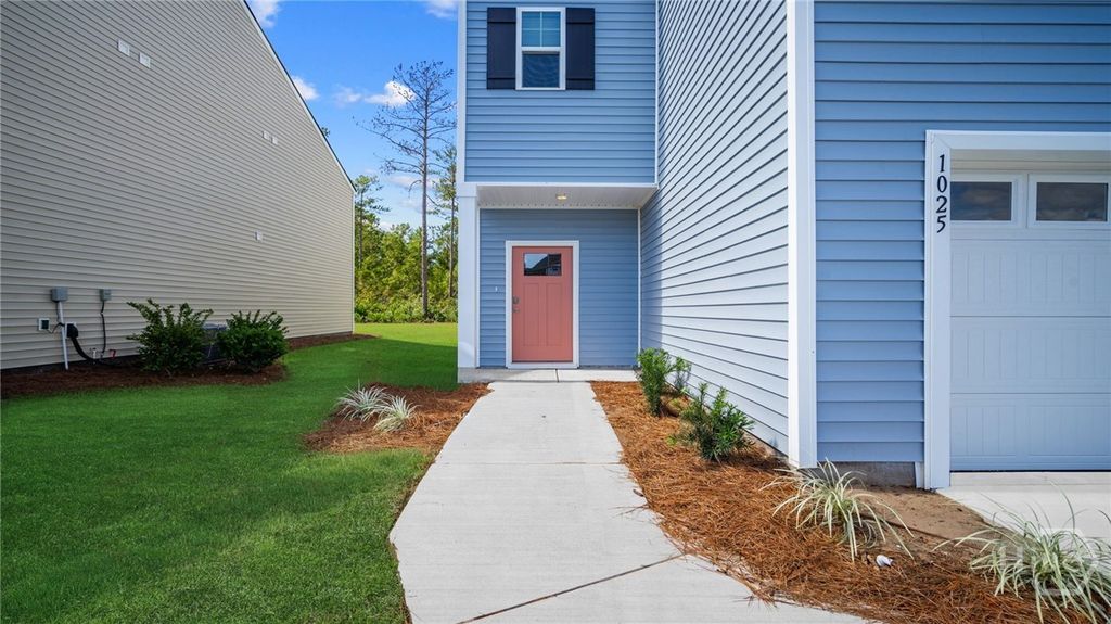 Photo of 1051 Lakes Boulevard, Brunswick, GA 31525 (MLS # SA354663)