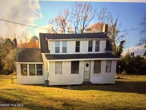 Homes For Sale - 33455 Us Highway 264 Hwy<br/> Engelhard, NC 27824
