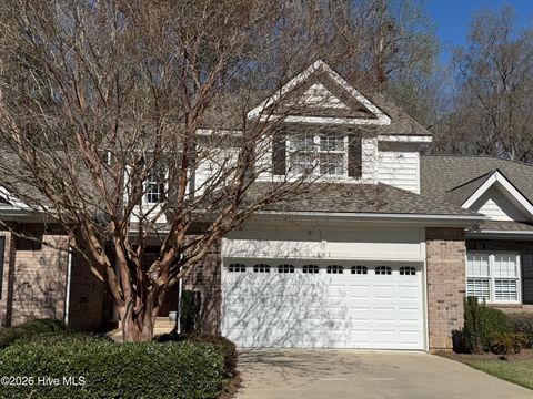 Townhouse For Sale - 161 Lake Park Circle<br/> Smithfield, NC 27577