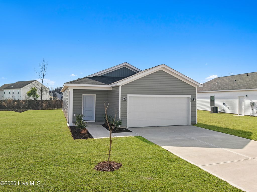 Photo of 628 S Squires Run Lane, Richlands, NC 28574 (MLS # 100546413)