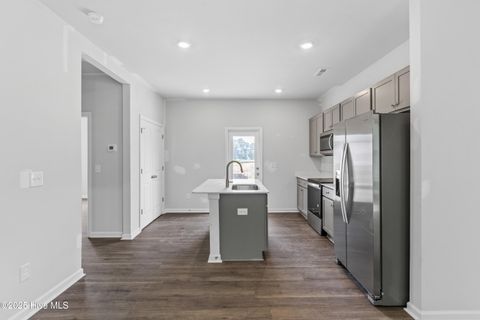 Tiny photo for 628 S Squires Run Lane, Richlands, NC 28574 (MLS # 100546413)